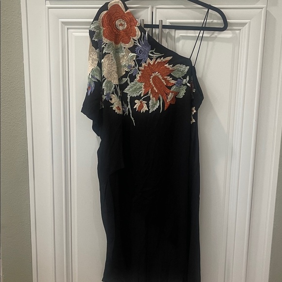 Free People Tops - Free People embroidered one shoulder asymmetrical floral sheer beach top small